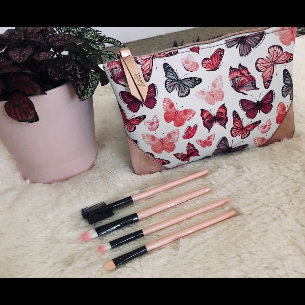 Adorable Ipsy Makeup bag and Eye Makeup Brushes